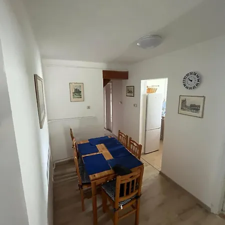 דירה Kristaly Apartmanhaz פוניארצוושהג'