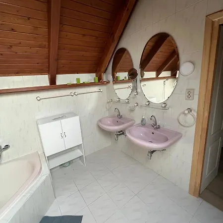 דירה Kristaly Apartmanhaz *