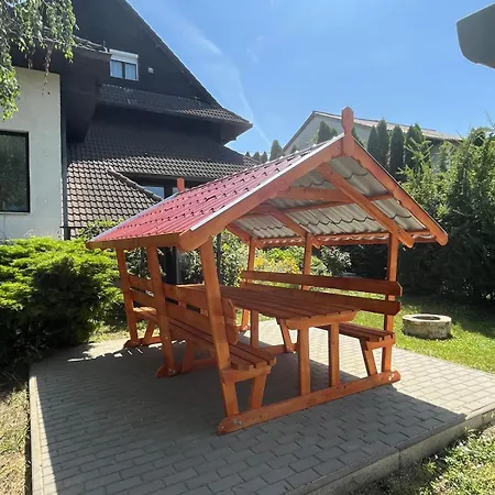דירה Kristaly Apartmanhaz *