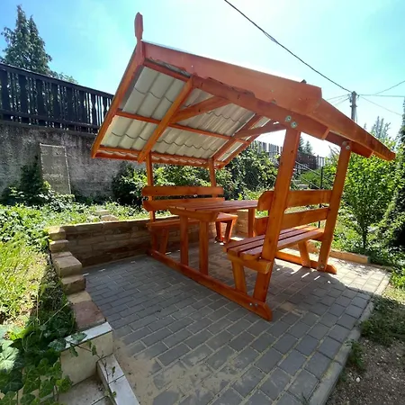 Kristaly Apartmanhaz Apartment Vonyarcvashegy