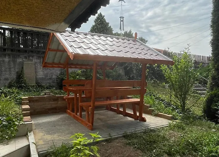 Kristaly Apartmanhaz